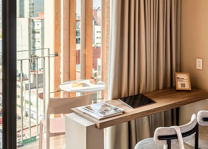 Aparthotel Marsella, A Kukun Edition