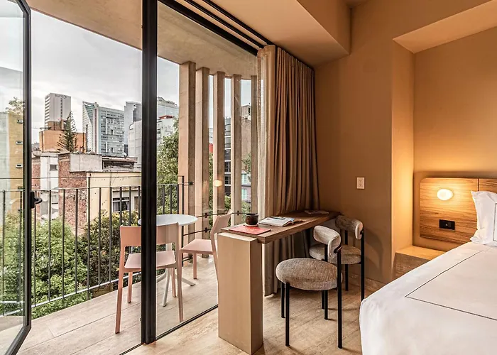 Aparthotel Marsella, A Kukun Edition 4*